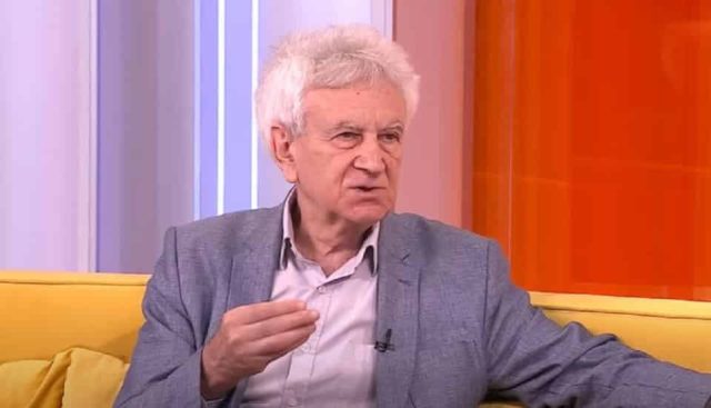 “Ovo je prva stvar koju treba da uradite čim otvorite oči – to je prava infuzija za mozak”: Tvrdi dr. Momčilo Matić - featured image “Ovo je prva stvar koju treba da uradite čim otvorite oči – to je prava infuzija za mozak”: Tvrdi dr. Momčilo Matić - featured image