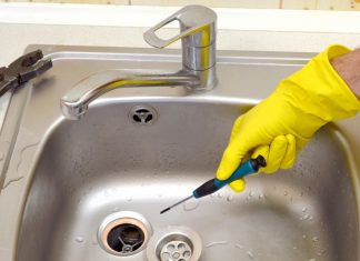 Nije ocat ili soda bikarbona: jeftini sastojak odčepljuje sudoper i druge odvode u samo nekoliko sekundi Nije ocat ili soda bikarbona: jeftini sastojak odčepljuje sudoper i druge odvode u samo nekoliko sekundi - featured image