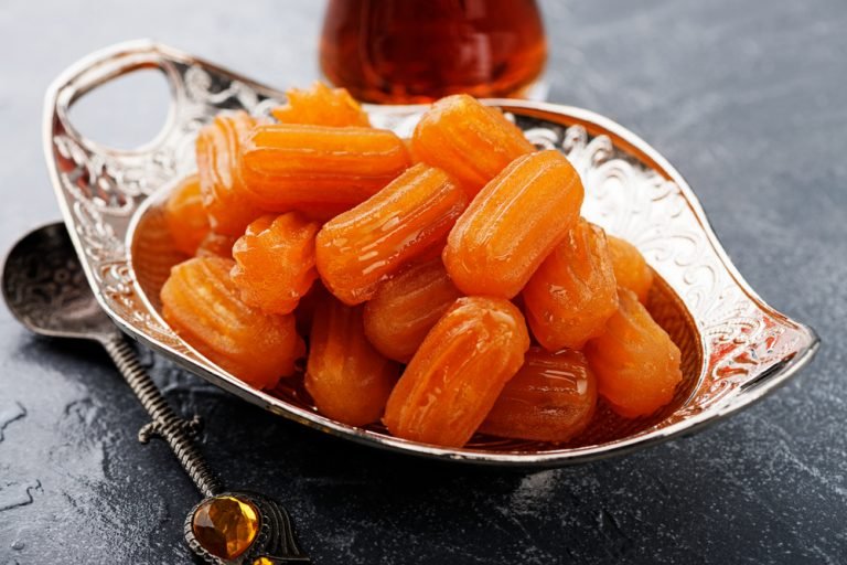 Recept za tulumbe koji garantuje da će biti hrskave spolja, a mekane iznutra - featured image Recept za tulumbe koji garantuje da će biti hrskave spolja, a mekane iznutra - featured image