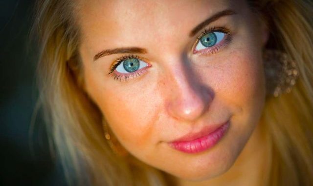 Muškarci “gube glavu” kada žene rade ove 3 stvari: Dame, ne trčite za njima nego ih podstaknite da oni trče za vama - featured image Muškarci “gube glavu” kada žene rade ove 3 stvari: Dame, ne trčite za njima nego ih podstaknite da oni trče za vama - featured image