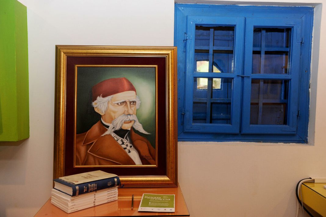 ZNATE LI POREKLO VAŠEG PREZIMENA? Jedan od najpoznatijih Srba se preziva po TURCIZMU! - featured image